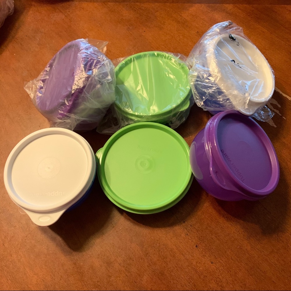 Tupperware mini container set - Picture 2 of 7